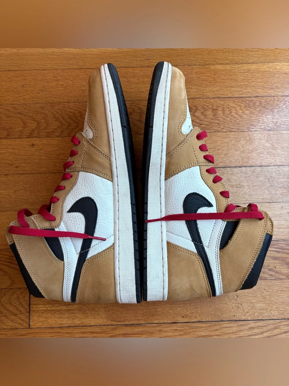 Men’s Jordan 1 High Rookie of the Year! Size 12. Good condition